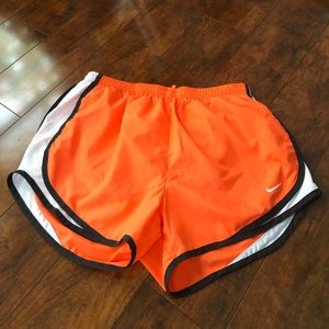 NWOT Orange Dri-Fit Tempos